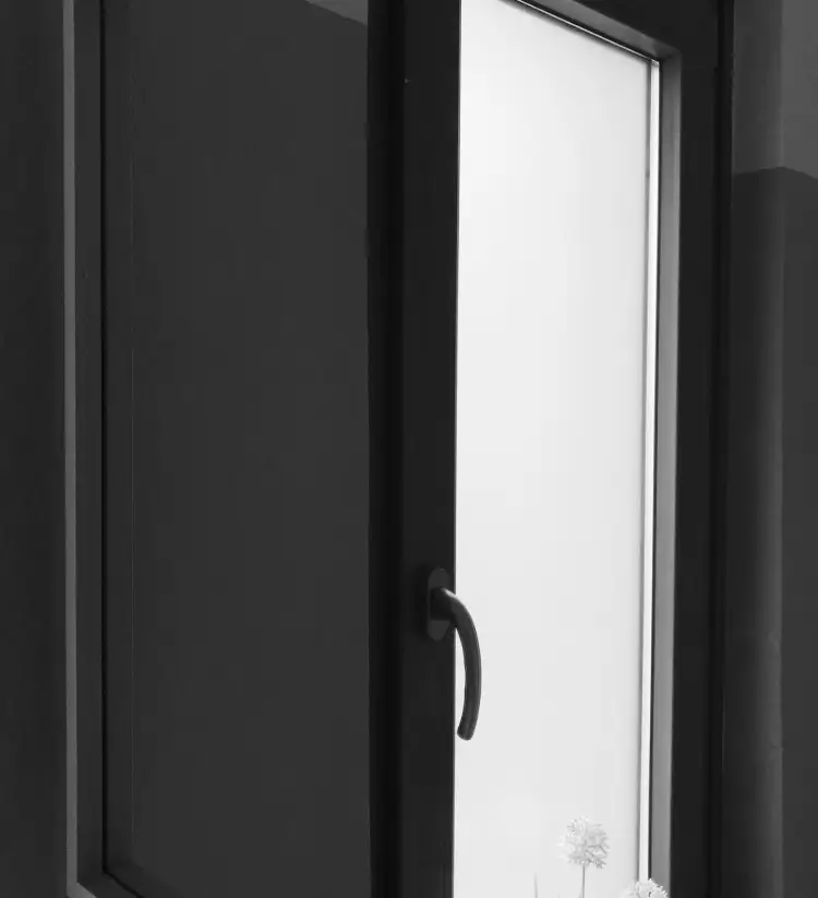 chassis aluminium noir sur mesure