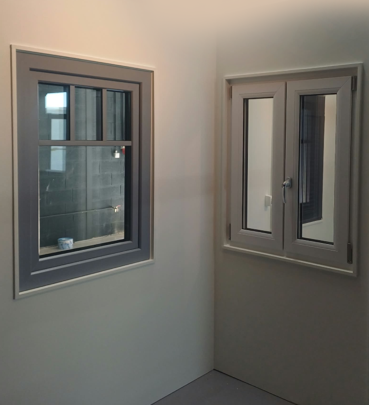 chassis pvc gris sur mesure