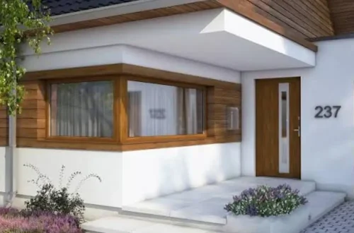 chassis en bois sur facade de maison moderne